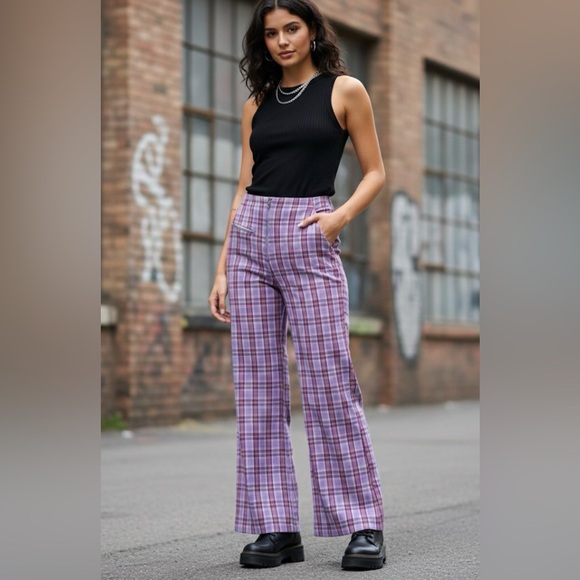 SO Pants - Plaid SO Pants & Black Ribbed Tank Bundle | Size 3 & Small